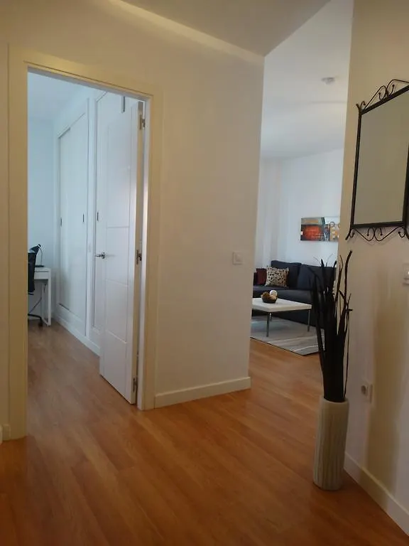 Málaga Apartamentos - Montaño, 18