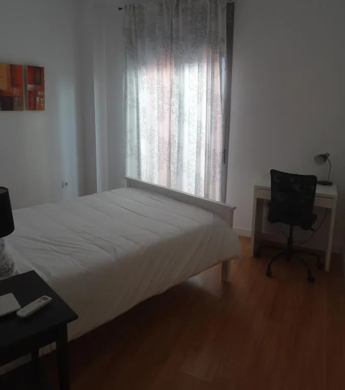 Málaga Apartamentos - Montaño, 18 0*,  España